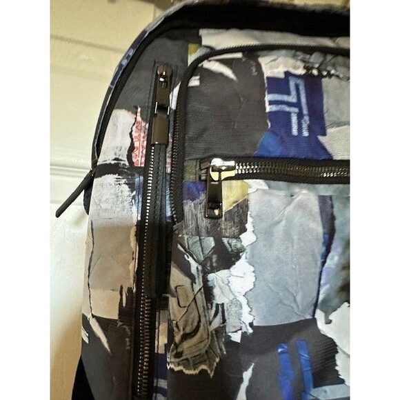 Tumi  Voyageur Halsey Backpack Poster Graphics New without tag - Picture 3 of 6